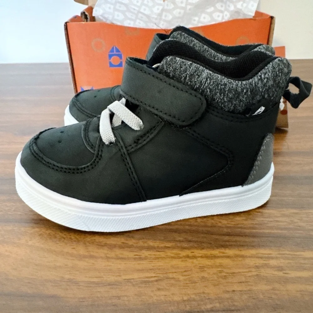 Oomphies Jax Black Boy Size 6c Shoes Toddler Sneakers New with Box Never Worn